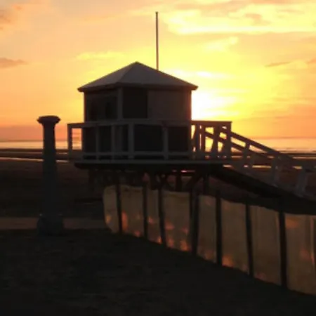 Studio Au Calme 2 Pas De La Plage Et Du Centre De -l école Buissonnière