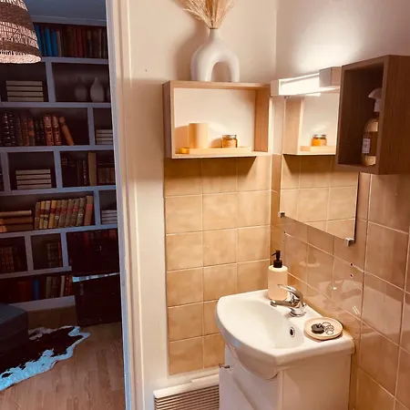 Apartamento Studio Au Calme 2 Pas De La Plage Et Du Centre De -l école Buissonnière *