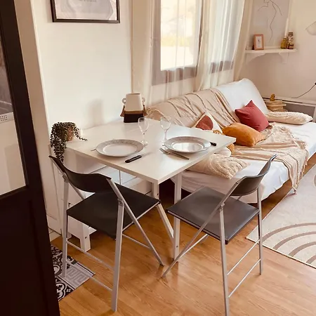 Apartamento Studio Au Calme 2 Pas De La Plage Et Du Centre De -l école Buissonnière Blonville-sur-Mer