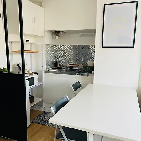 Studio Au Calme 2 Pas De La Plage Et Du Centre De -l école Buissonnière Apartamento